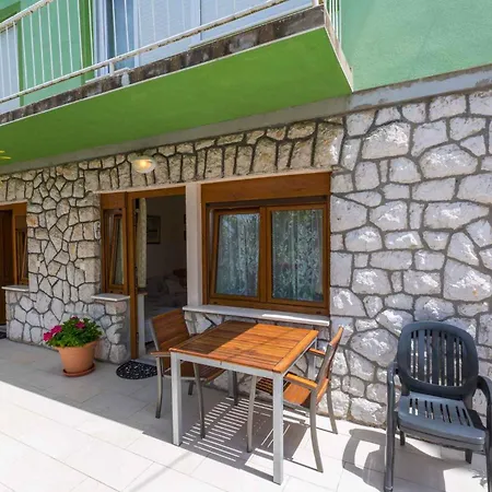One-bedroom In 8 Crikvenica