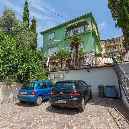 One-bedroom In 8 Daire Crikvenica