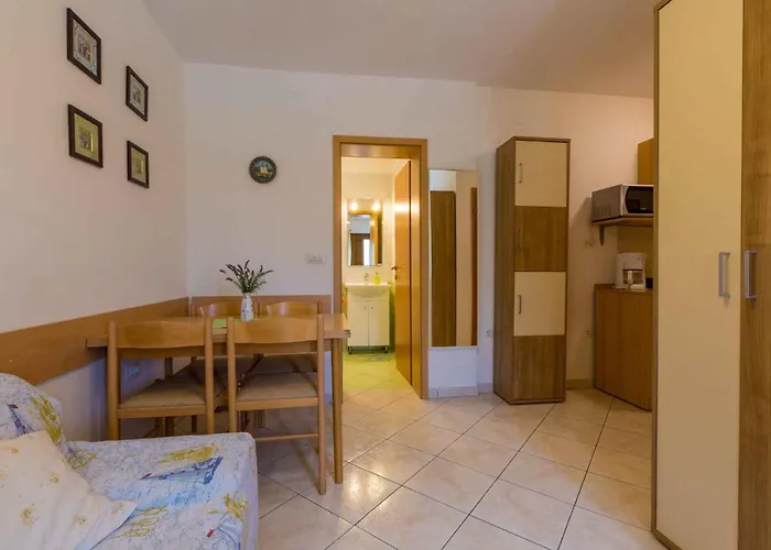 One-bedroom In 8 * Crikvenica