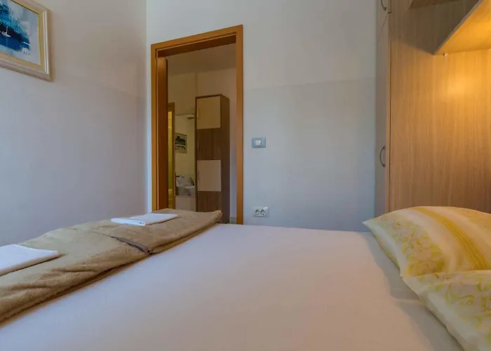 One-bedroom In 8 * Crikvenica